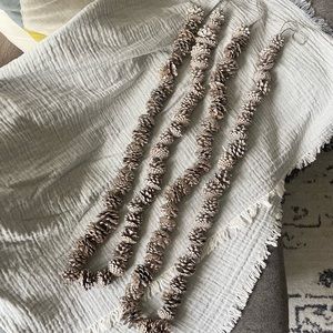 Rose gold pinecone garland